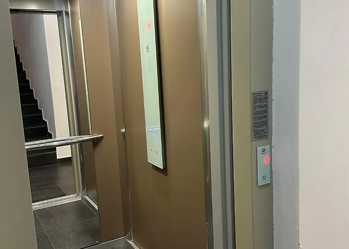 Arya Apartment-free Underground Parking-ultracentral Appartement